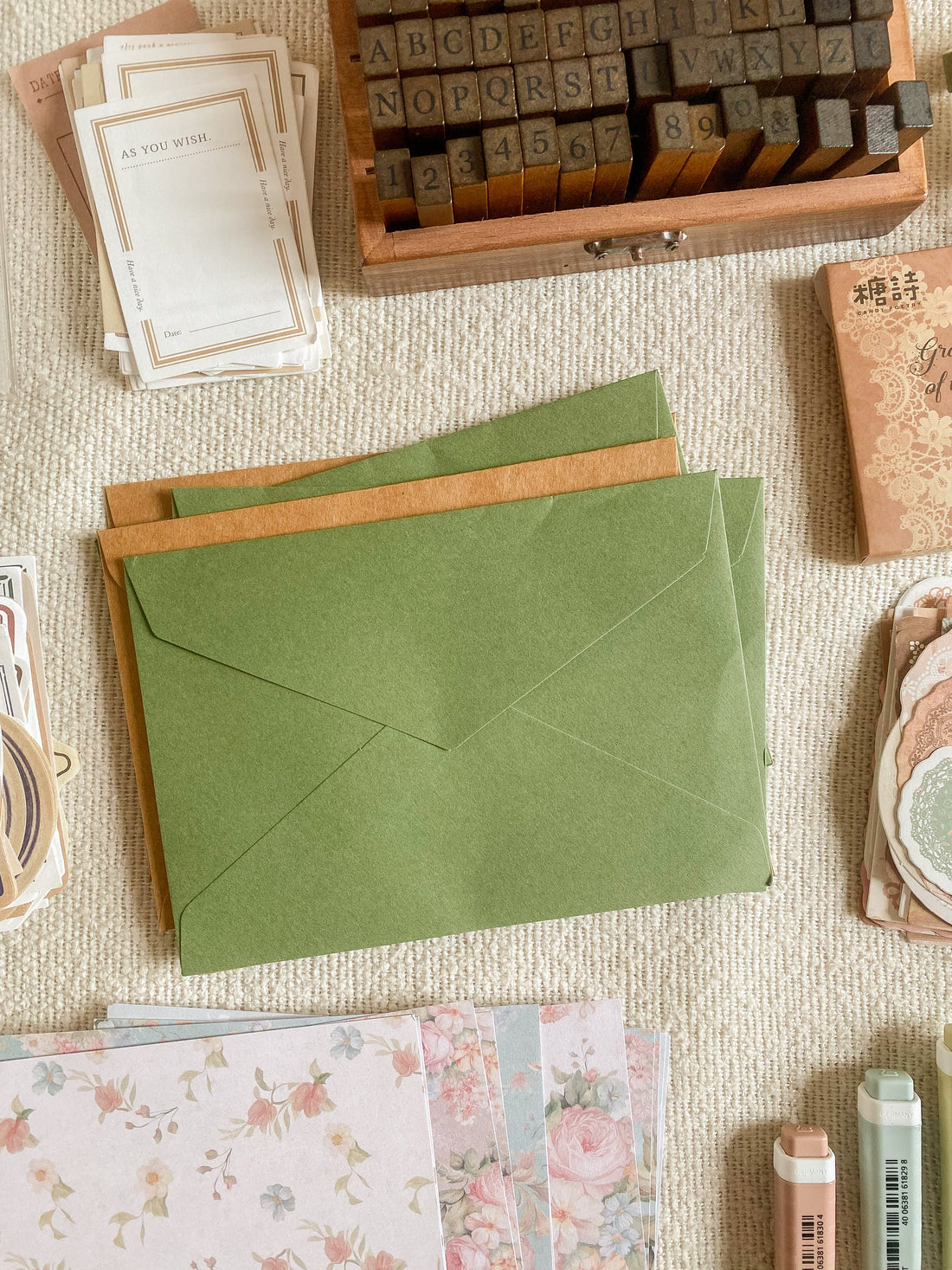 How I Curate My Happy Mail Bundles